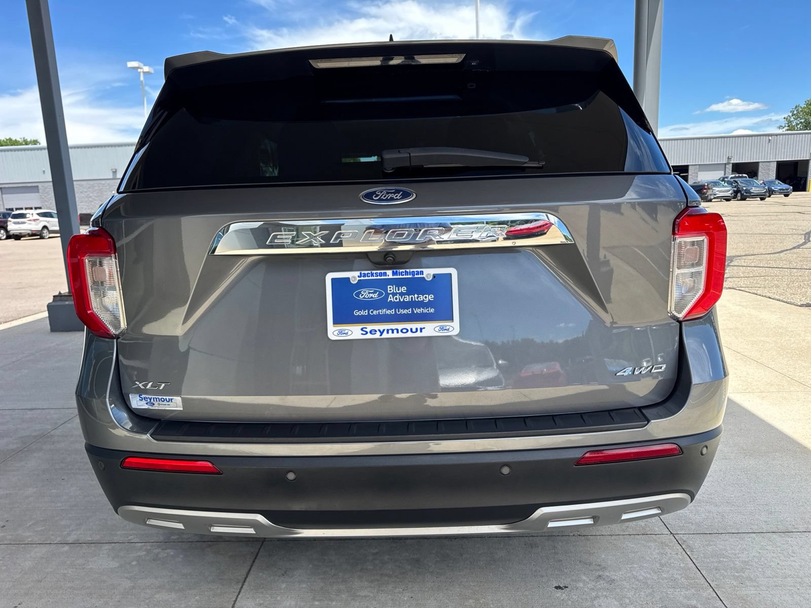 Certified 2023 Ford Explorer XLT w/ Equipment Group 202A AWD/4WD image 6