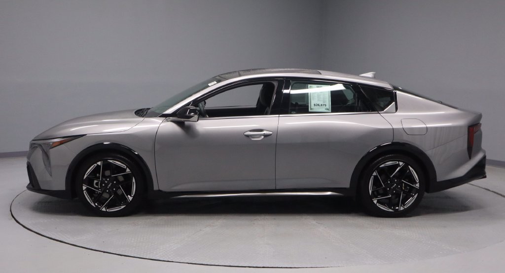Used 2025 Kia K4 GT-Line w/ GT-Line Premium Package FWD image 5