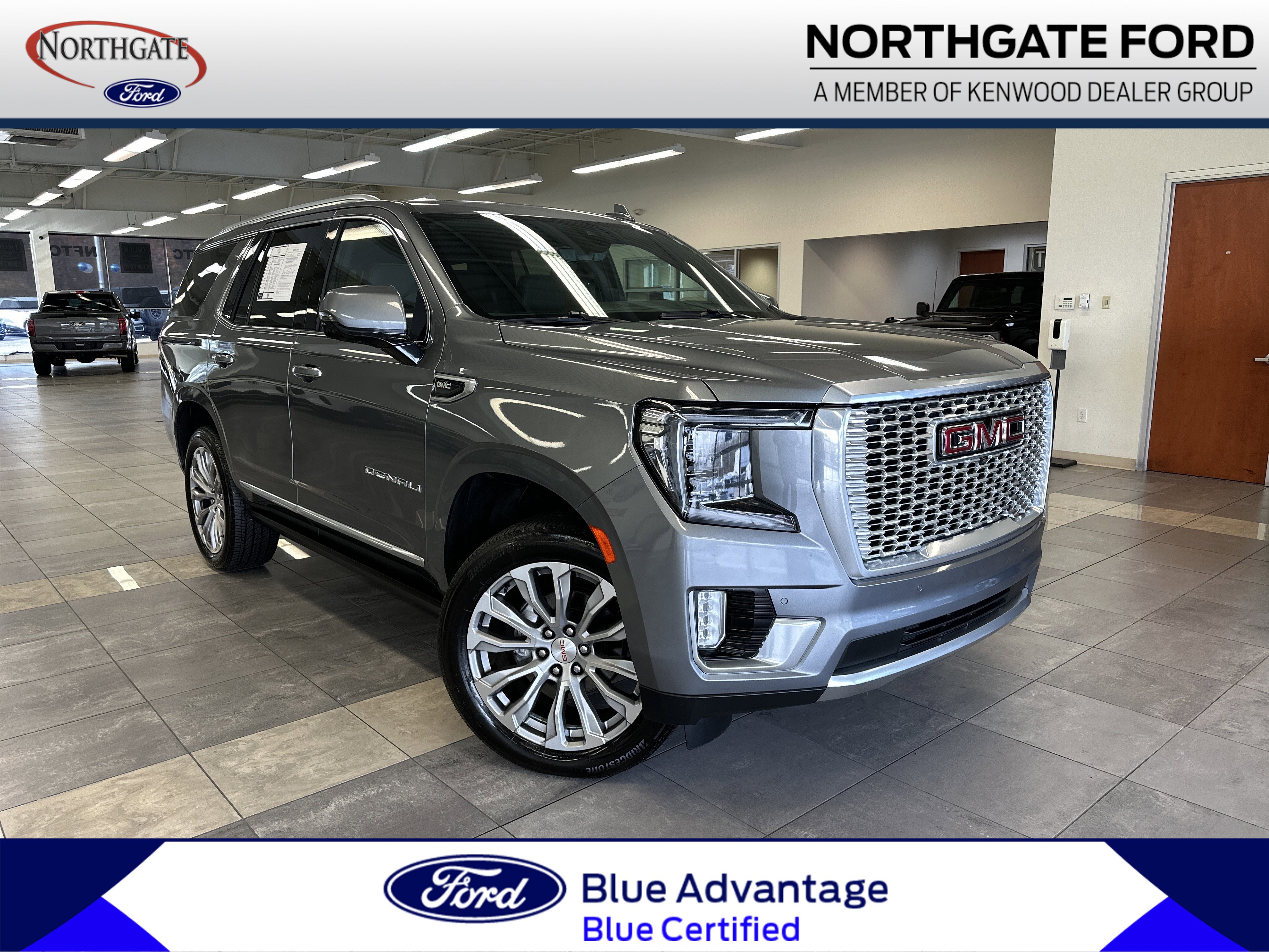 Used 2021 GMC Yukon Denali w/ Denali Premium Package image 1