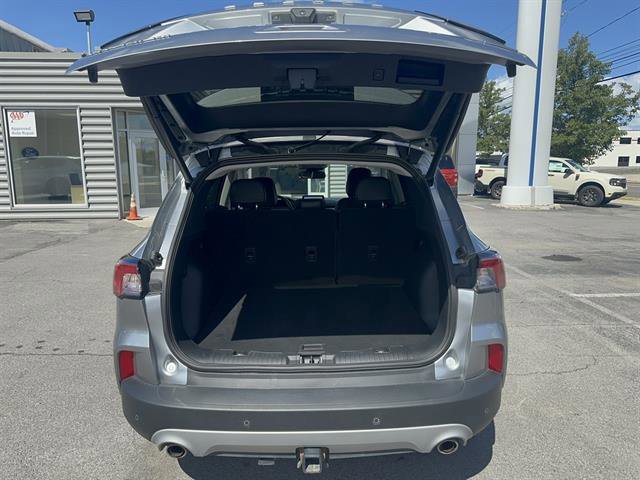 Certified 2022 Ford Escape Titanium w/ Class II Trailer Tow Package image 25