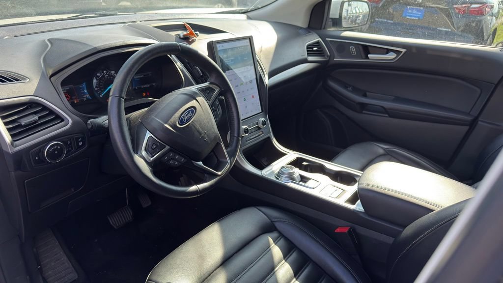 Certified 2023 Ford Edge SEL w/ Convenience Package AWD/4WD image 9