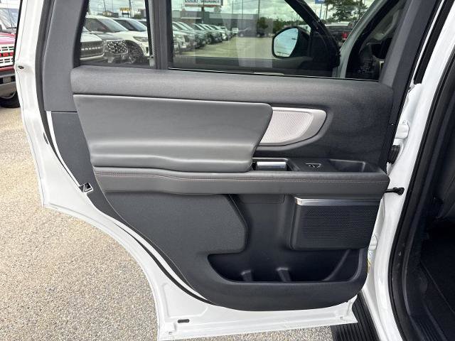 Certified 2025 Ford Expedition Active AWD/4WD image 30