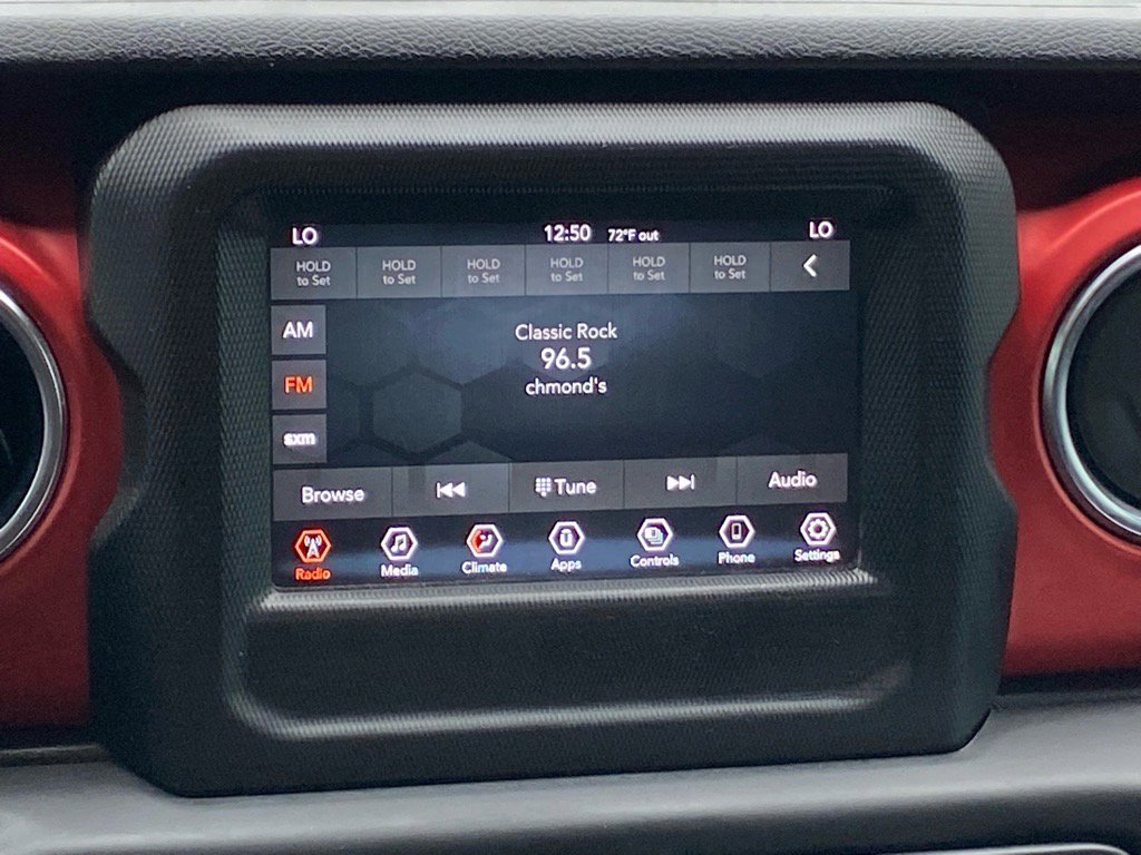 Used 2021 Jeep Gladiator Rubicon w/ Trailer Tow Package image 10