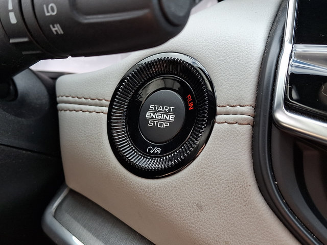 Used 2023 Jeep Compass Limited AWD/4WD image 24
