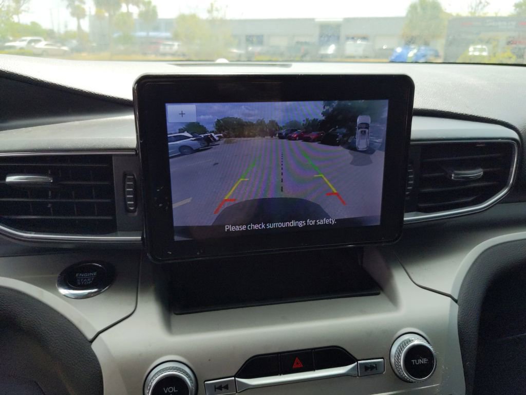 Certified 2023 Ford Explorer XLT w/ Equipment Group 202A image 24