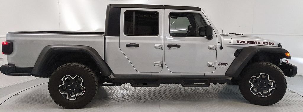 Used 2023 Jeep Gladiator Rubicon w/ LED Lighting Group AWD/4WD image 2