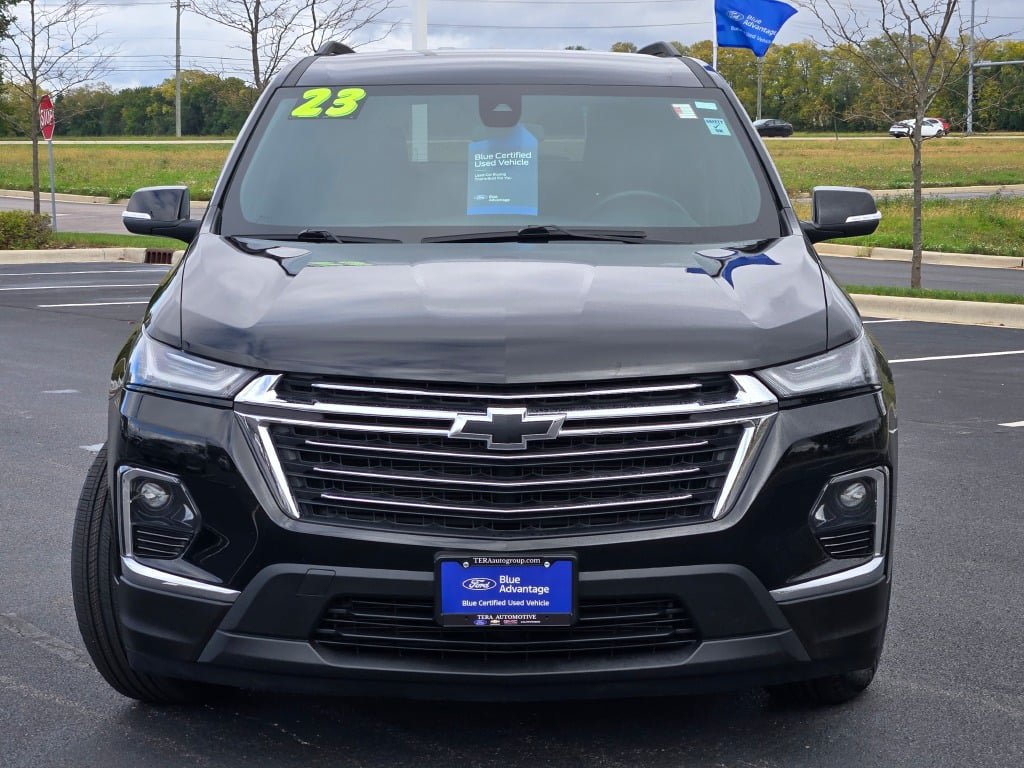 Used 2023 Chevrolet Traverse LT w/ LPO, Floor Liner Package AWD/4WD image 2
