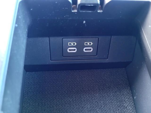 Used 2024 Toyota Prius Prime XSE Premium image 19