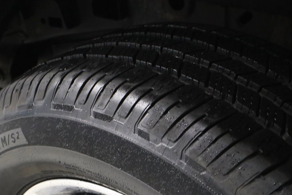 Certified 2021 Ford F150 Lariat w/ Equipment Group 502A High image 22