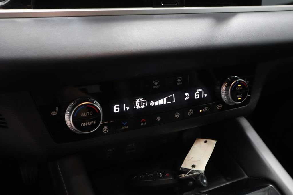 Used 2023 Mitsubishi Outlander SEL Black Edition AWD/4WD image 35