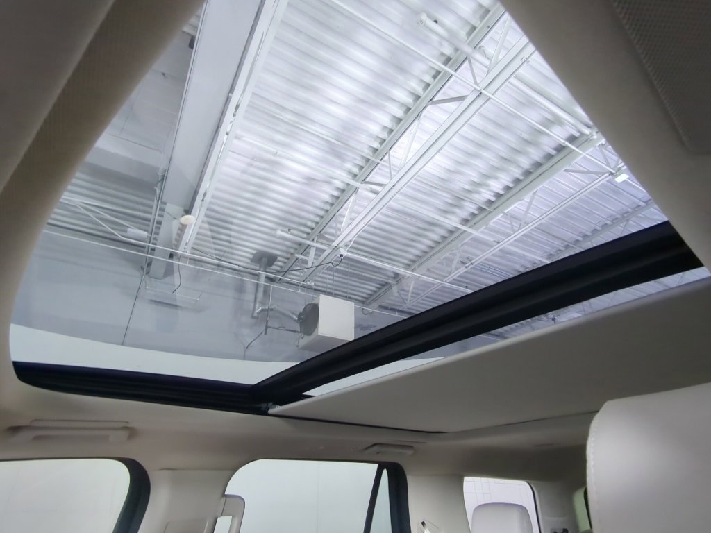 Certified 2024 Ford Expedition Platinum image 6