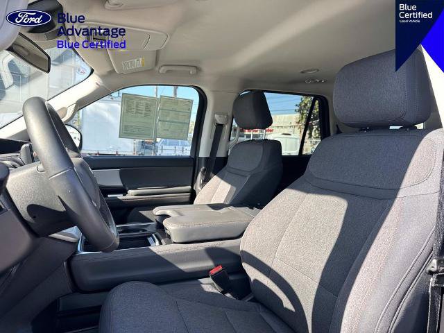 Certified 2025 Ford Expedition Active AWD/4WD image 19