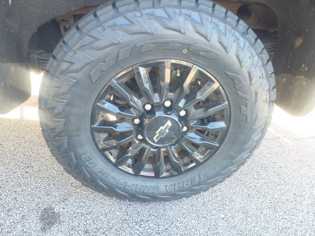 Used 2020 Chevrolet Silverado 2500 LTZ AWD/4WD image 6