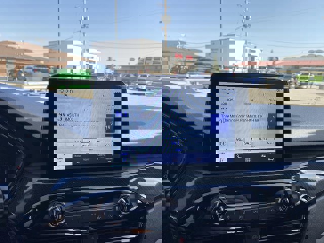 Certified 2025 Ford Escape ST-Line w/ Cold Weather Package image 15