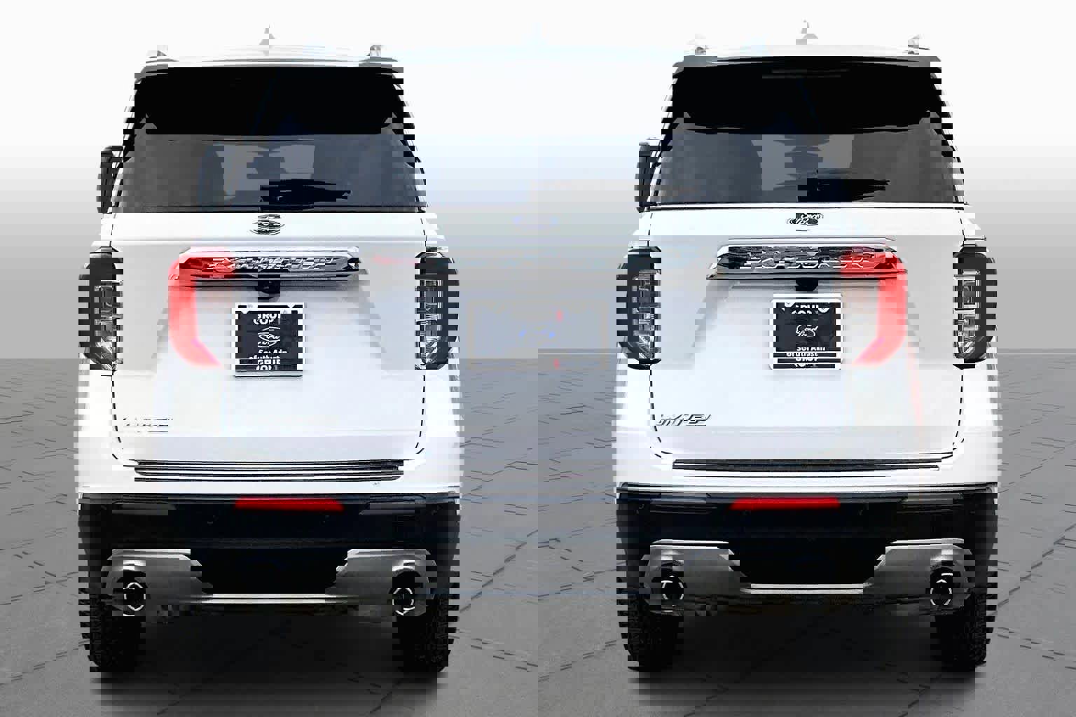 Certified 2023 Ford Explorer Limited w/ Limited Technology Package image 2