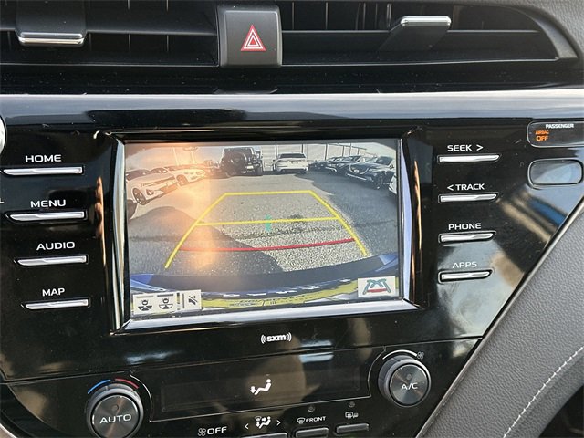 Used 2020 Toyota Camry SE image 23