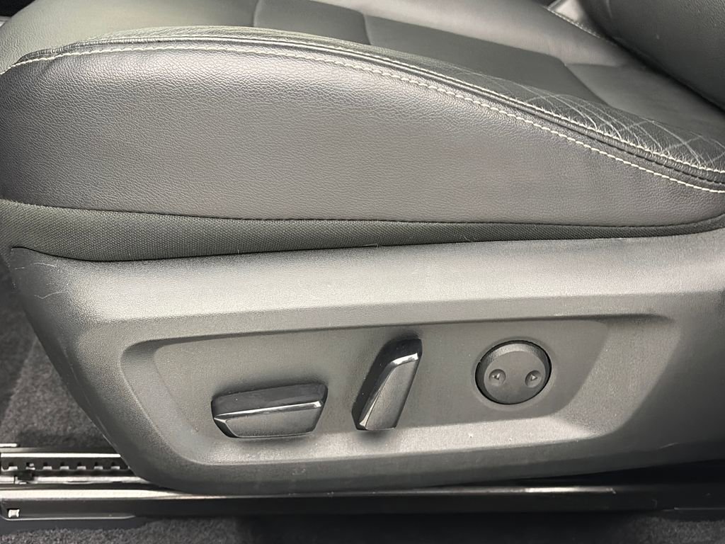 Used 2021 Nissan Rogue SL AWD/4WD image 25