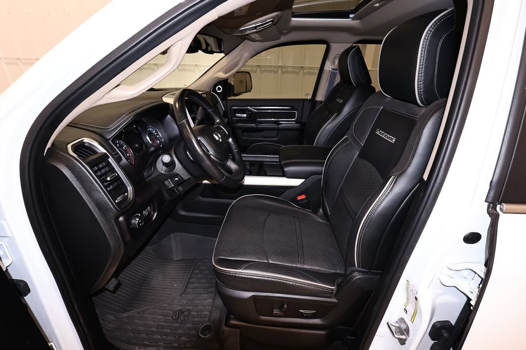 Used 2022 RAM 3500 Laramie AWD/4WD image 14