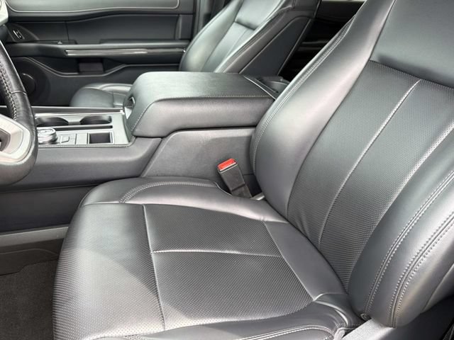 Certified 2024 Ford Expedition Max XLT RWD image 18