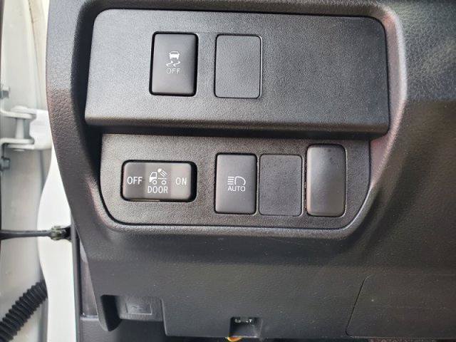 Used 2022 Toyota Tacoma SR5 w/ Technology Package RWD image 15