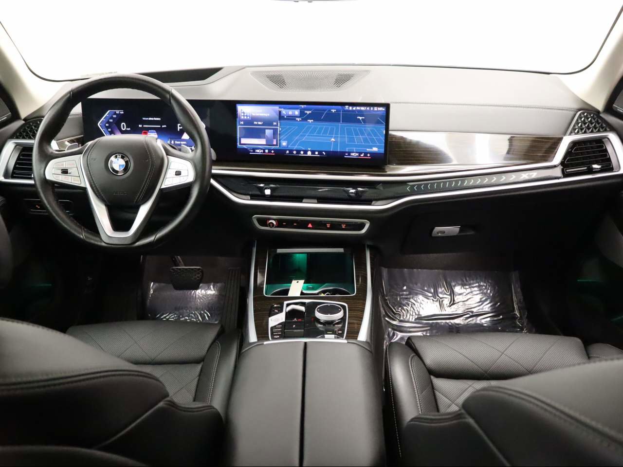 Used 2026 BMW X7 xDrive40i AWD/4WD image 18
