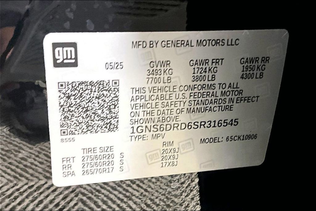 Used 2025 Chevrolet Suburban Z71 image 27