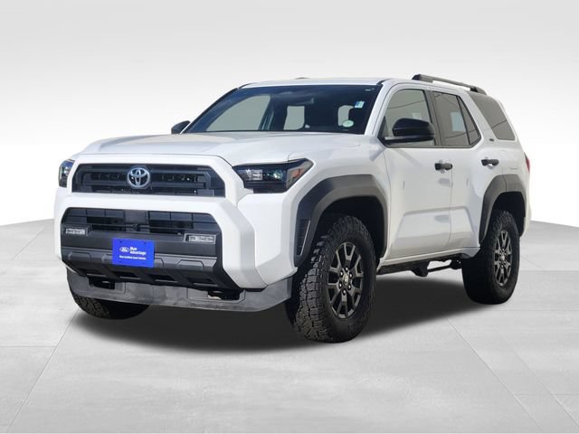 Used 2025 Toyota 4Runner SR5 AWD/4WD image 4
