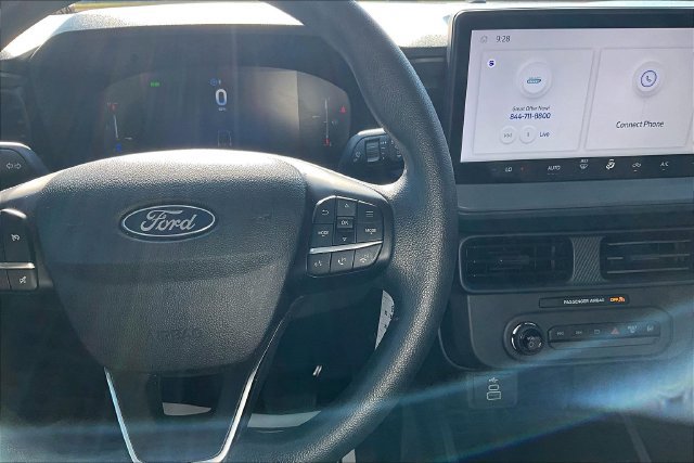 Certified 2025 Ford Maverick XL FWD image 22