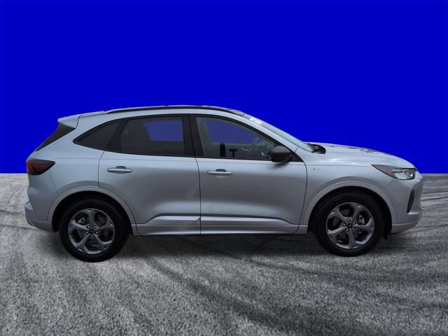 Certified 2024 Ford Escape ST-Line w/ Tech Pack #1 FWD image 3