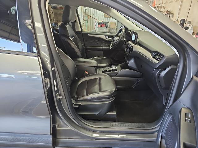 Certified 2022 Ford Escape SEL AWD/4WD image 10