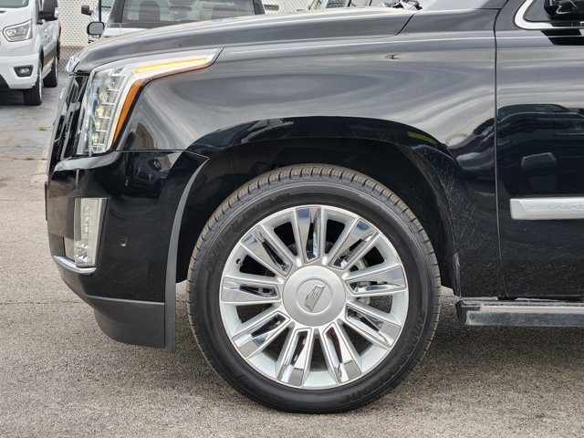 Used 2019 Cadillac Escalade Platinum image 8