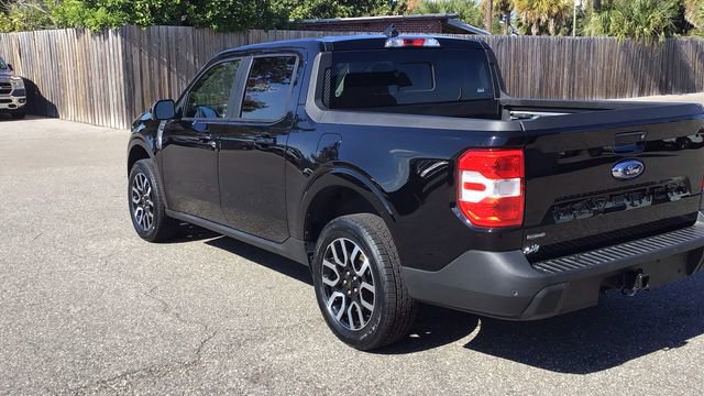 Certified 2024 Ford Maverick Lariat image 3