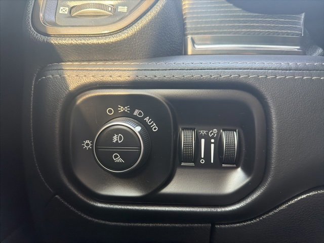 Used 2021 RAM 1500 Limited w/ Trailer Tow Group image 17