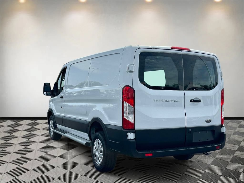 Certified 2025 Ford Transit 250 Low Roof w/ Exterior Upgrade Package RWD image 5