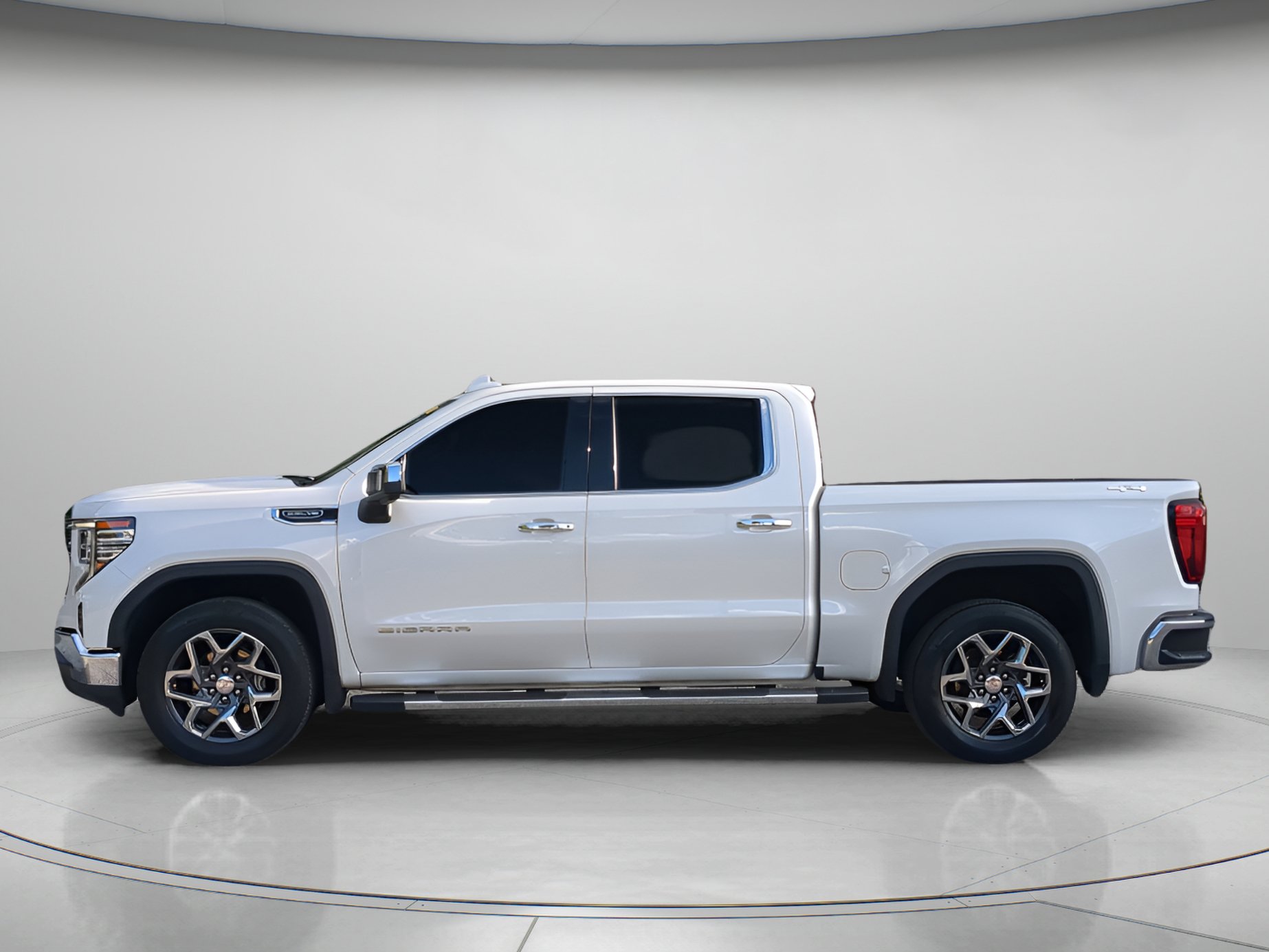 Used 2022 GMC Sierra 1500 SLT w/ SLT Premium Package AWD/4WD image 43