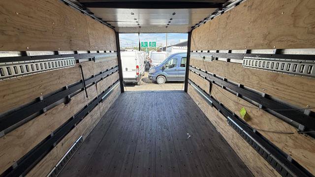 Certified 2018 Ford E-350 and Econoline 350 Super Duty RWD image 12