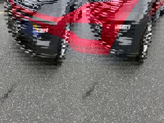 Certified 2022 Ford Explorer Limited w/ Equipment Group 301A image 2