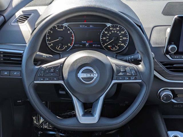 Used 2025 Nissan Altima 2.5 SV FWD image 17