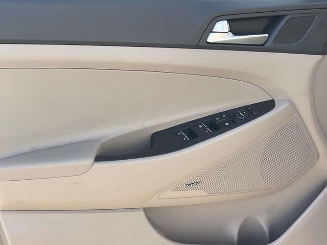 Used 2019 Hyundai Tucson Limited w/ Cargo Package image 12