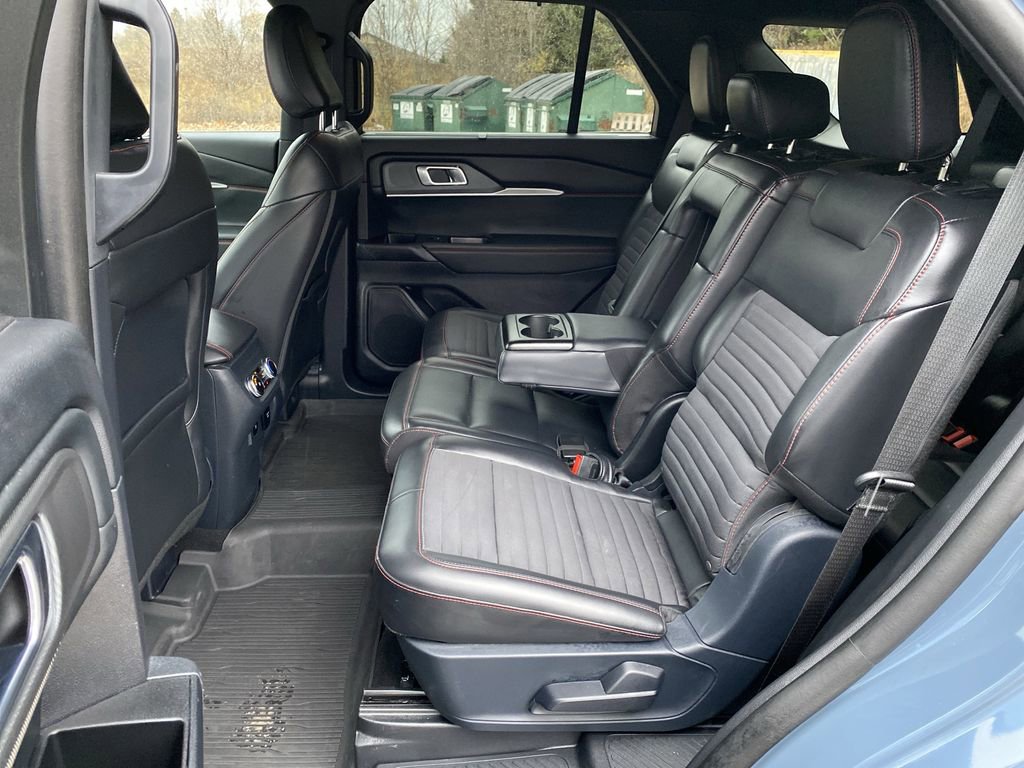 Certified 2025 Ford Explorer ST-Line w/ Premium Package image 41