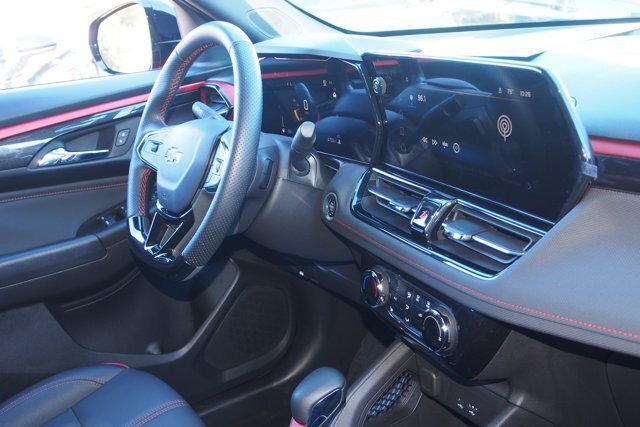 Used 2026 Chevrolet TrailBlazer RS FWD image 10