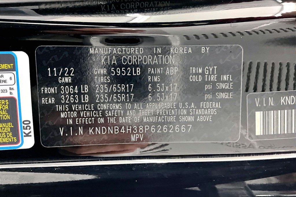 Used 2023 Kia Carnival LX FWD image 35