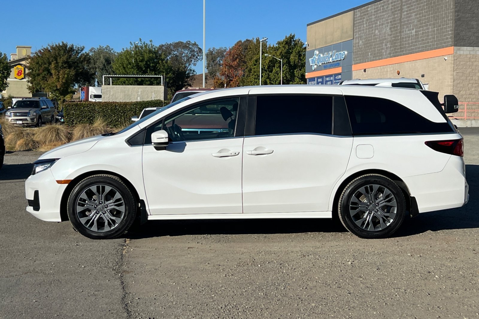 Used 2025 Honda Odyssey Touring image 7