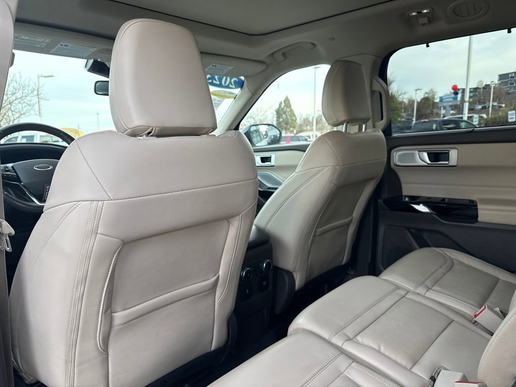 Certified 2023 Ford Explorer Platinum w/ Technology Package image 23
