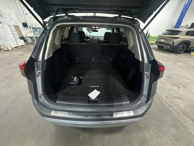 Used 2021 Nissan Rogue SV AWD/4WD image 25