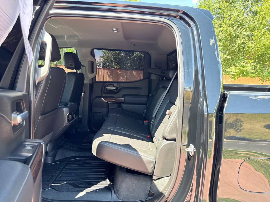 Used 2021 GMC Sierra 1500 SLT w/ SLT Premium Package AWD/4WD image 17