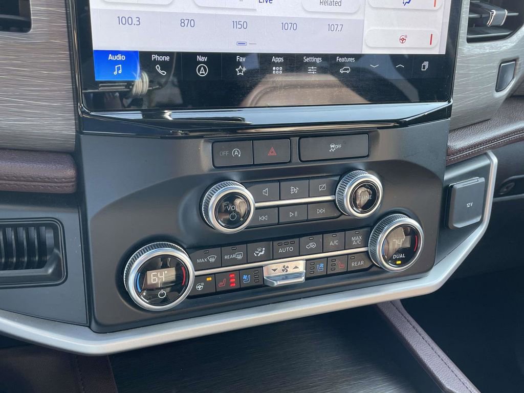 Certified 2024 Ford Expedition Limited image 28