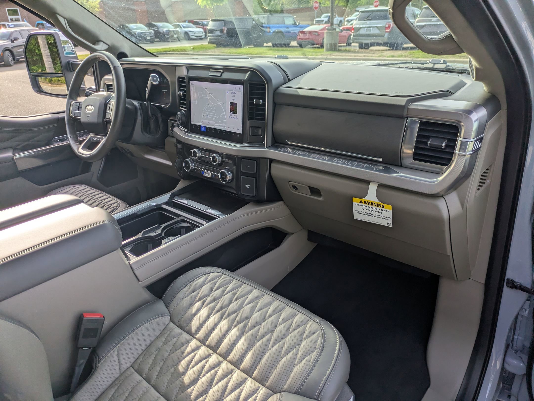 Certified 2025 Ford F450 Platinum w/ Platinum Plus Package AWD/4WD image 43