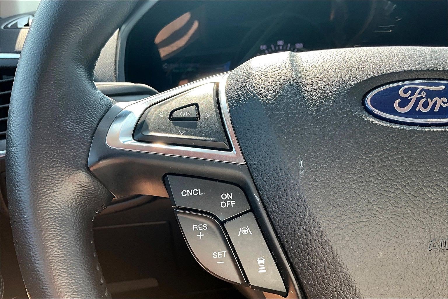 Certified 2023 Ford Edge Titanium AWD/4WD image 22