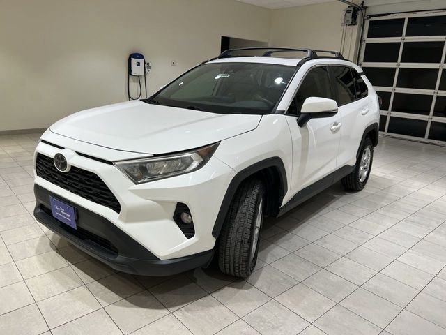 Used 2020 Toyota RAV4 XLE w/ Convenience Package image 7